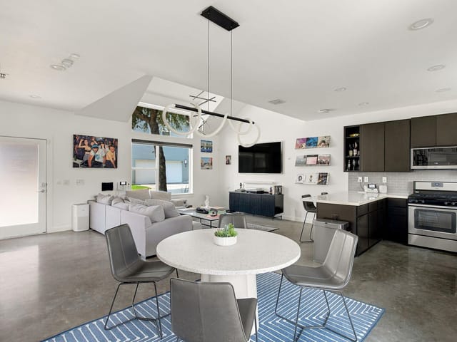 301 W Stassney LN Unit #5