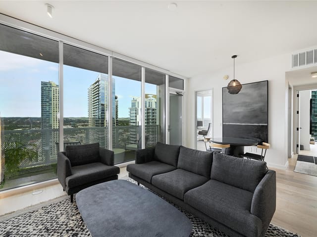 301 West Ave Unit #2201