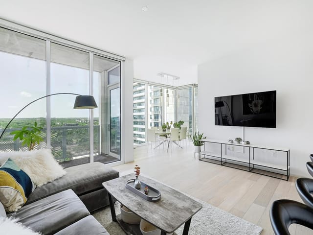 301 West Ave Unit #1608