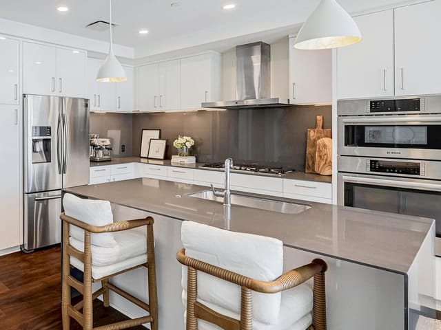 View 301 West Ave Unit #2105 in Independent Condos 301 West Ave Unit #2105 - front exterior - Luxury home in Independent Condos, Austin, TX