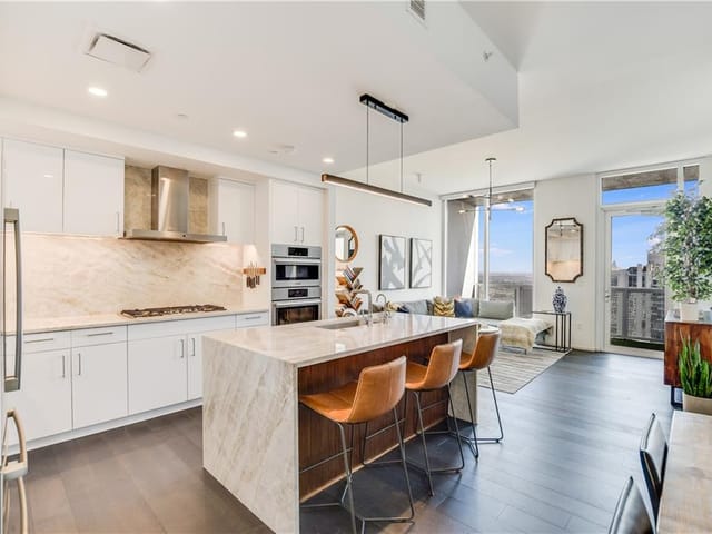 301 West Ave Unit #4304