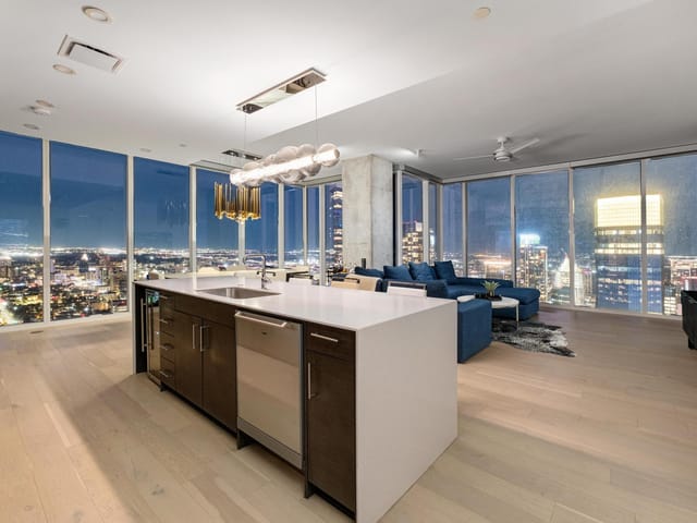 301 West Ave Unit #5302