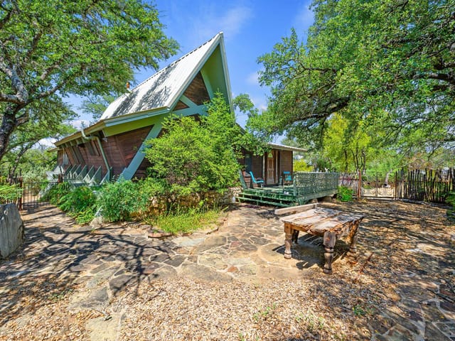 301 Yonder DR