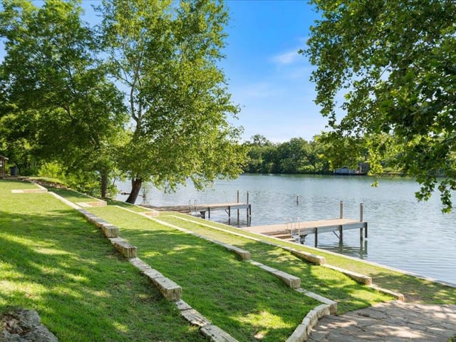3011 Chisholm Trl
