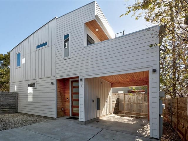 3011 E Martin Luther King Jr Blvd Unit #2