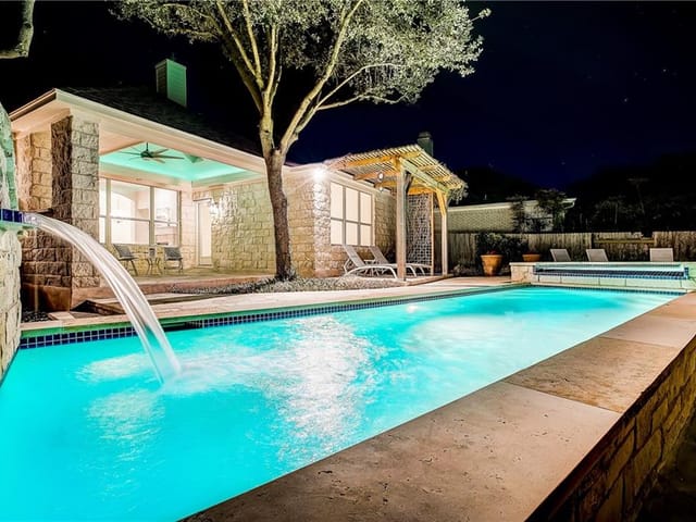 3012 Burks Ln