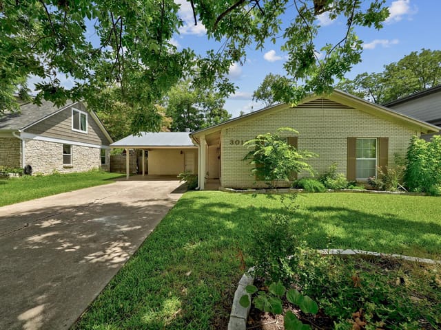 3012 Hunt Trl