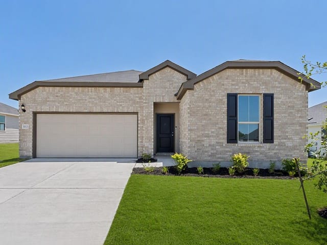 3013 Dimmit DR