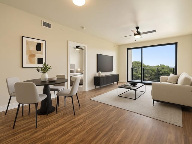 3016 Guadalupe ST Unit #303