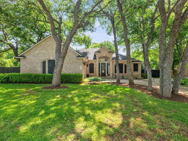 3016 SUNLAND Dr
