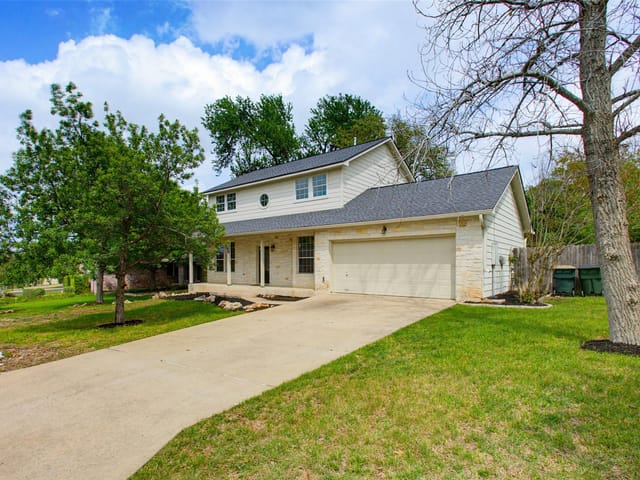 302 Deepwood Dr