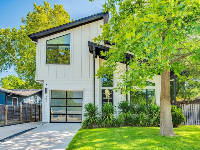 302 Irma DR