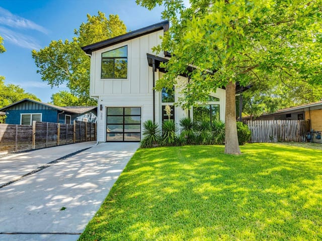 302 Irma DR Unit #1