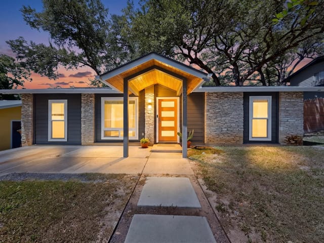 302 Rowland DR