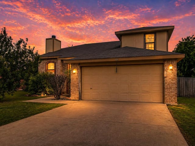 302 Sumac Trl