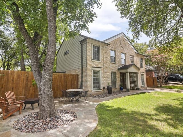 3023 Festus Dr