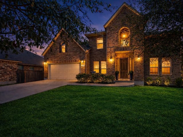 3028 Silvergrass Cv