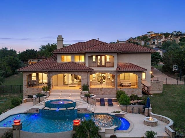 303 Bella Montagna Cir