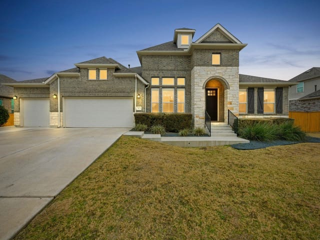 303 Rocky Spot DR