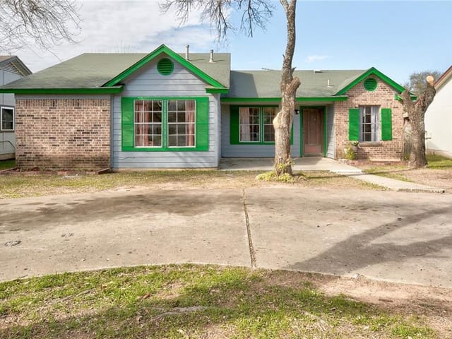 303 W Garrett Run