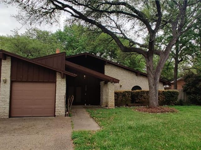 303 Westlake DR