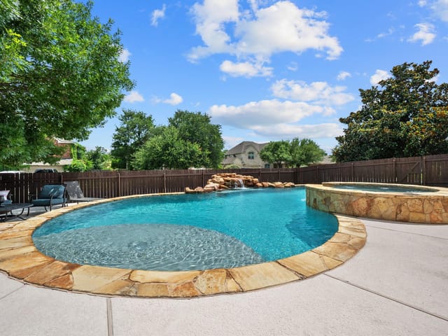 3030 Covington PL