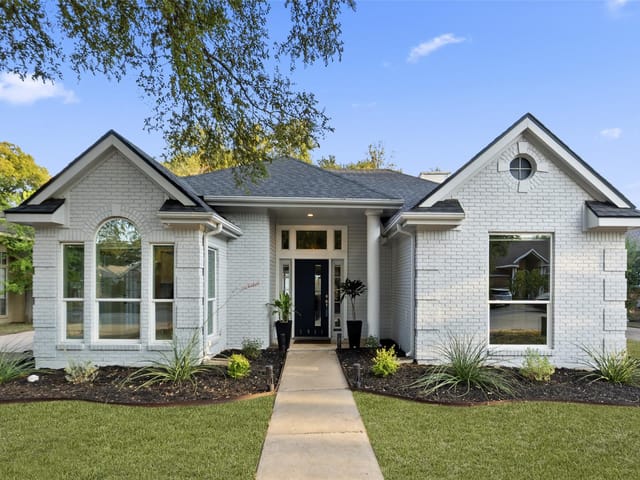 3031 Sesbania DR