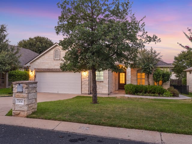 304 Brazos Dr
