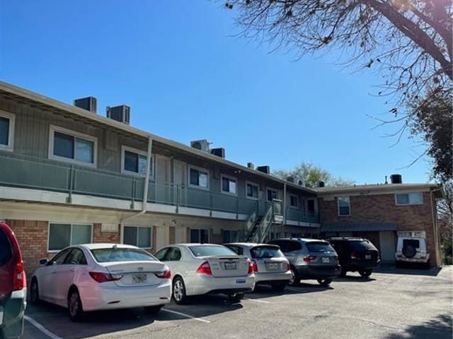 304 E 33rd St Unit #16