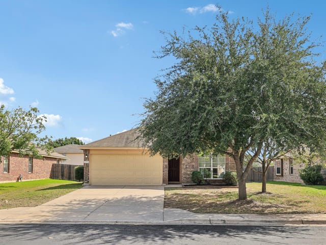 304 Grutsch DR
