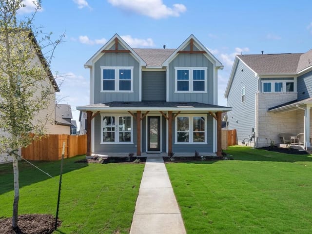 304 Leeland DR