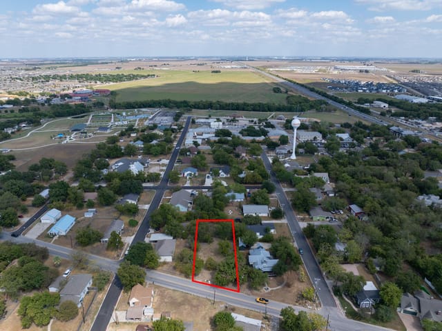 304 N FM 1660