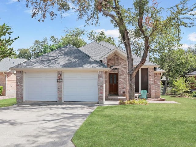 304 Woodstone DR