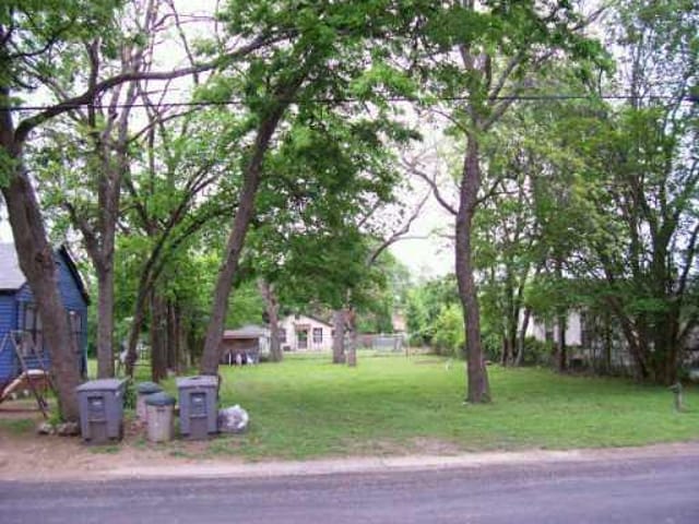 305 Austin Ave