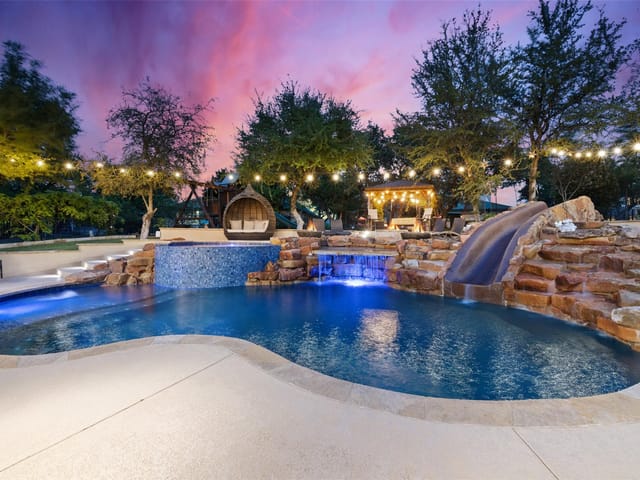 305 Duffy Ln