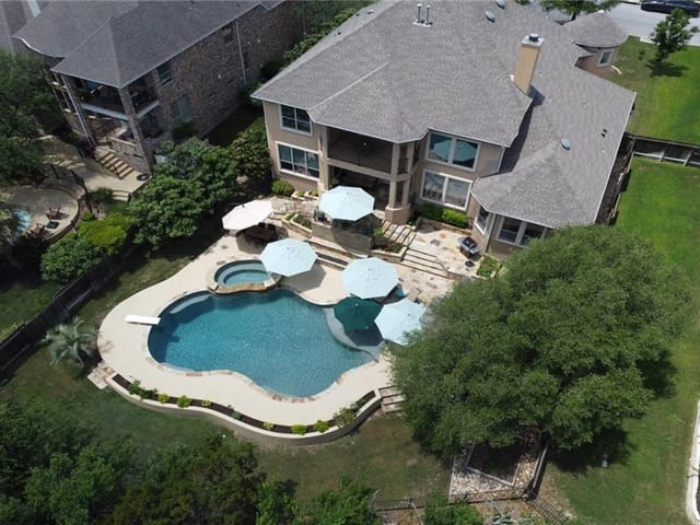 305 Emerald Ridge Dr