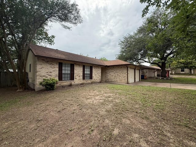 305 KIMBERLY DR