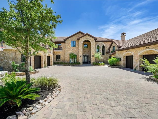 305 Marly Way