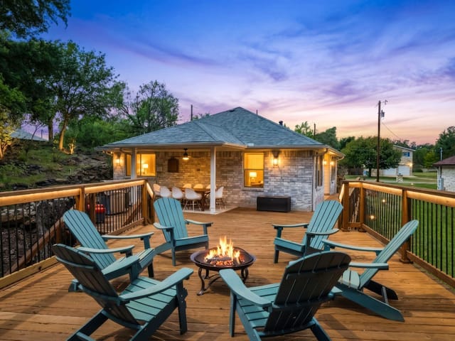 305 Mountain View