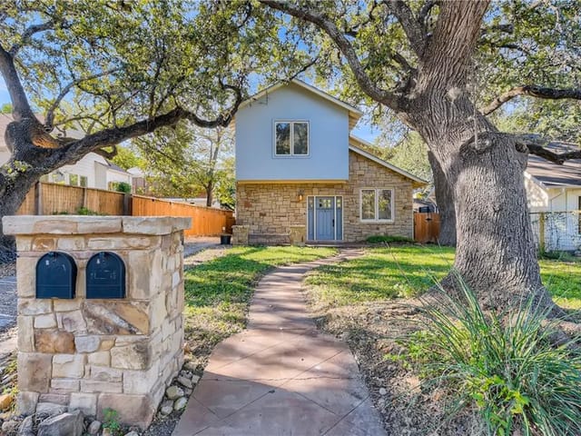 305 W Live Oak St Unit #A