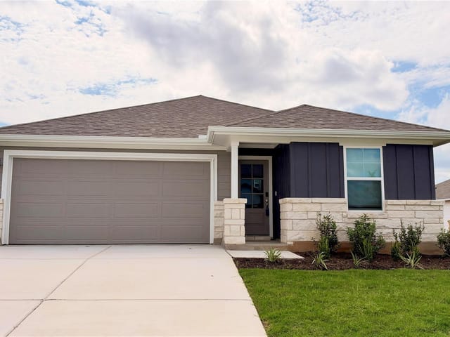 305 Wheel Horse RD