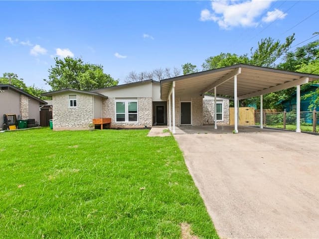 305 White Oak Dr