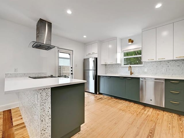 306 Blackson Ave