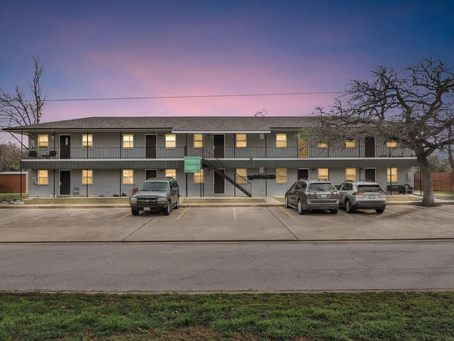 306 Calhoun Dr