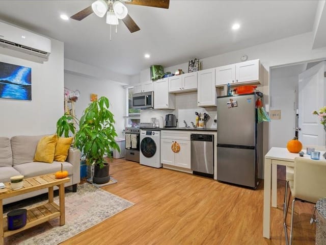 306 E 30th St Unit #102