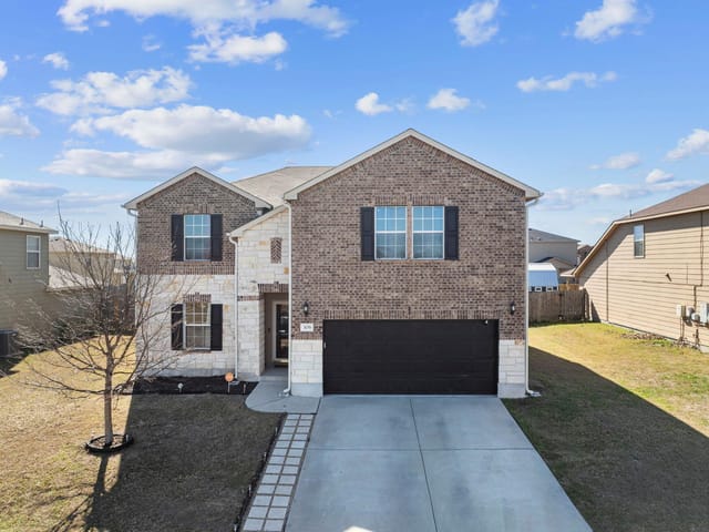 306 E Vega Ln
