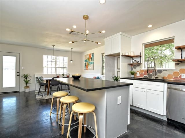 306 Tillery Sq
