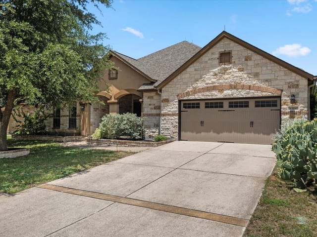 3061 Portulaca DR