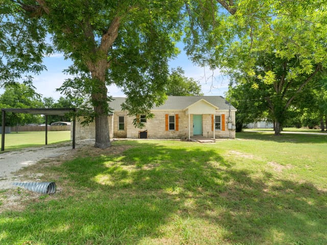 307 Crockett ST