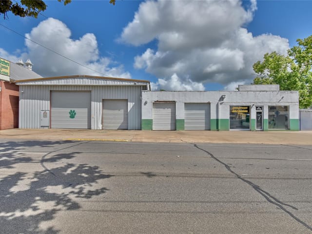 307 E Alamo St